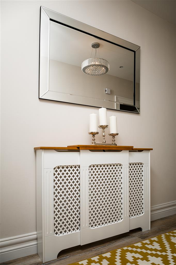 Classic Adj Radiator Cover 2Tone White&Oak Medium